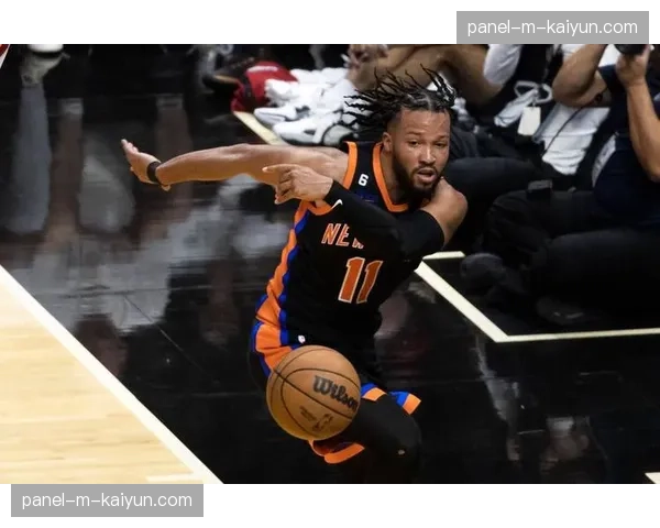 尼克斯力克篮网赢得同城德比，布伦森贡献40分